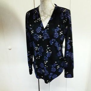 Ann Taylor Factory long sleeve v neck black with lavender floral top size S